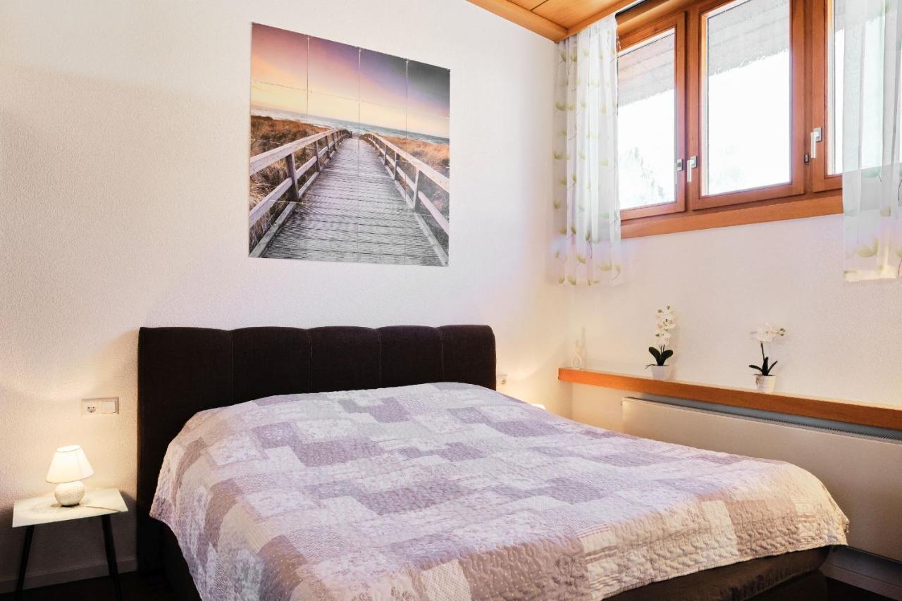 Ferienhaus Am Millibach Wehingen Exteriör bild