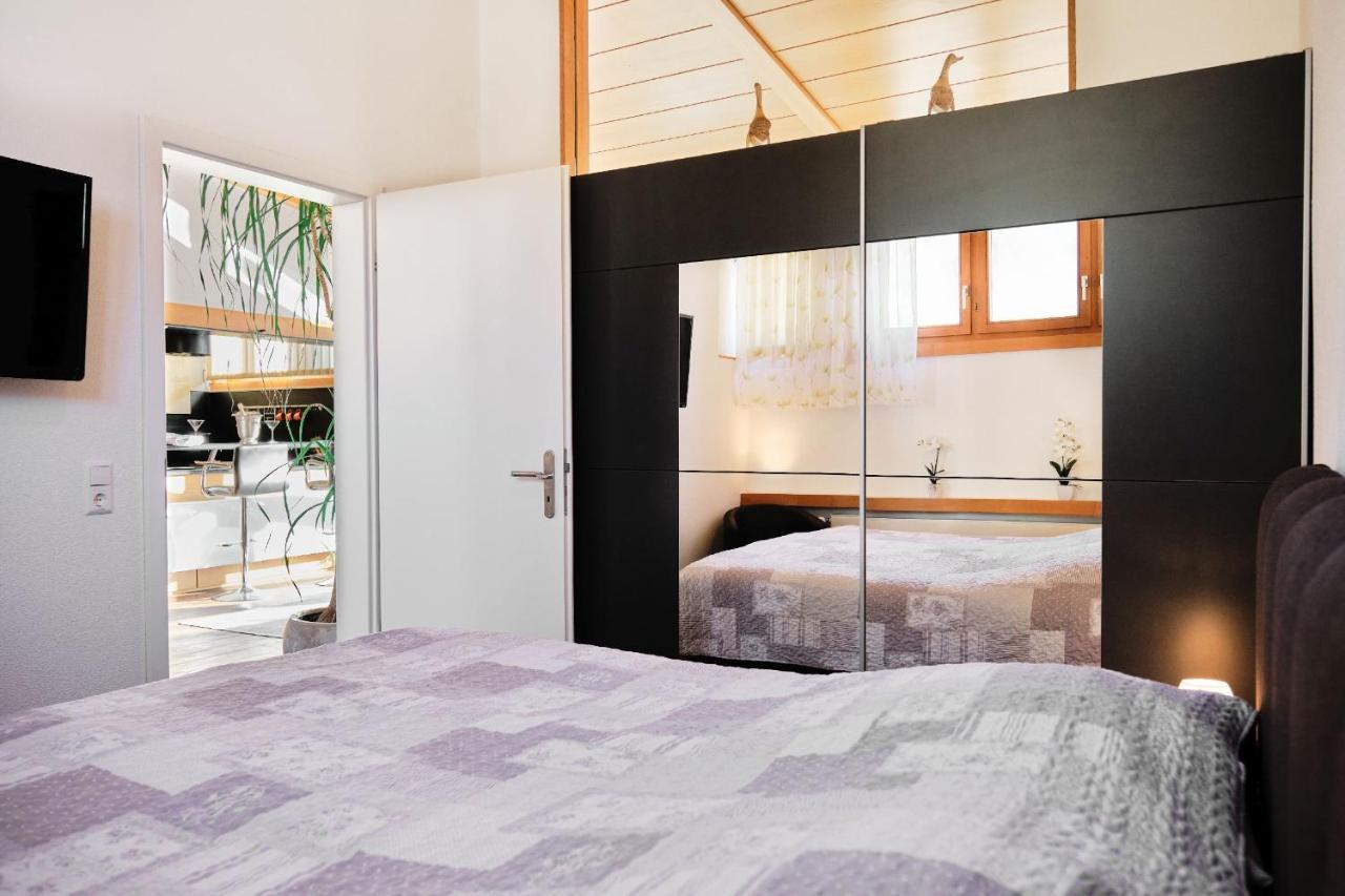 Ferienhaus Am Millibach Wehingen Exteriör bild