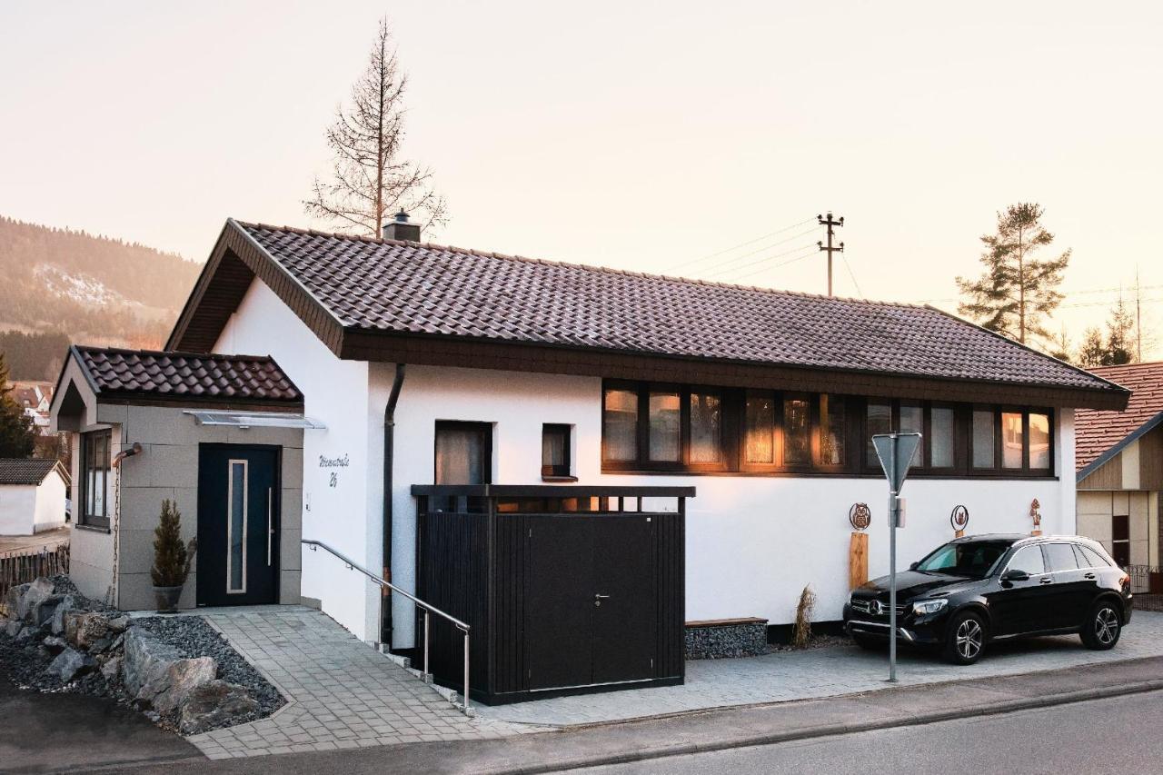 Ferienhaus Am Millibach Wehingen Exteriör bild